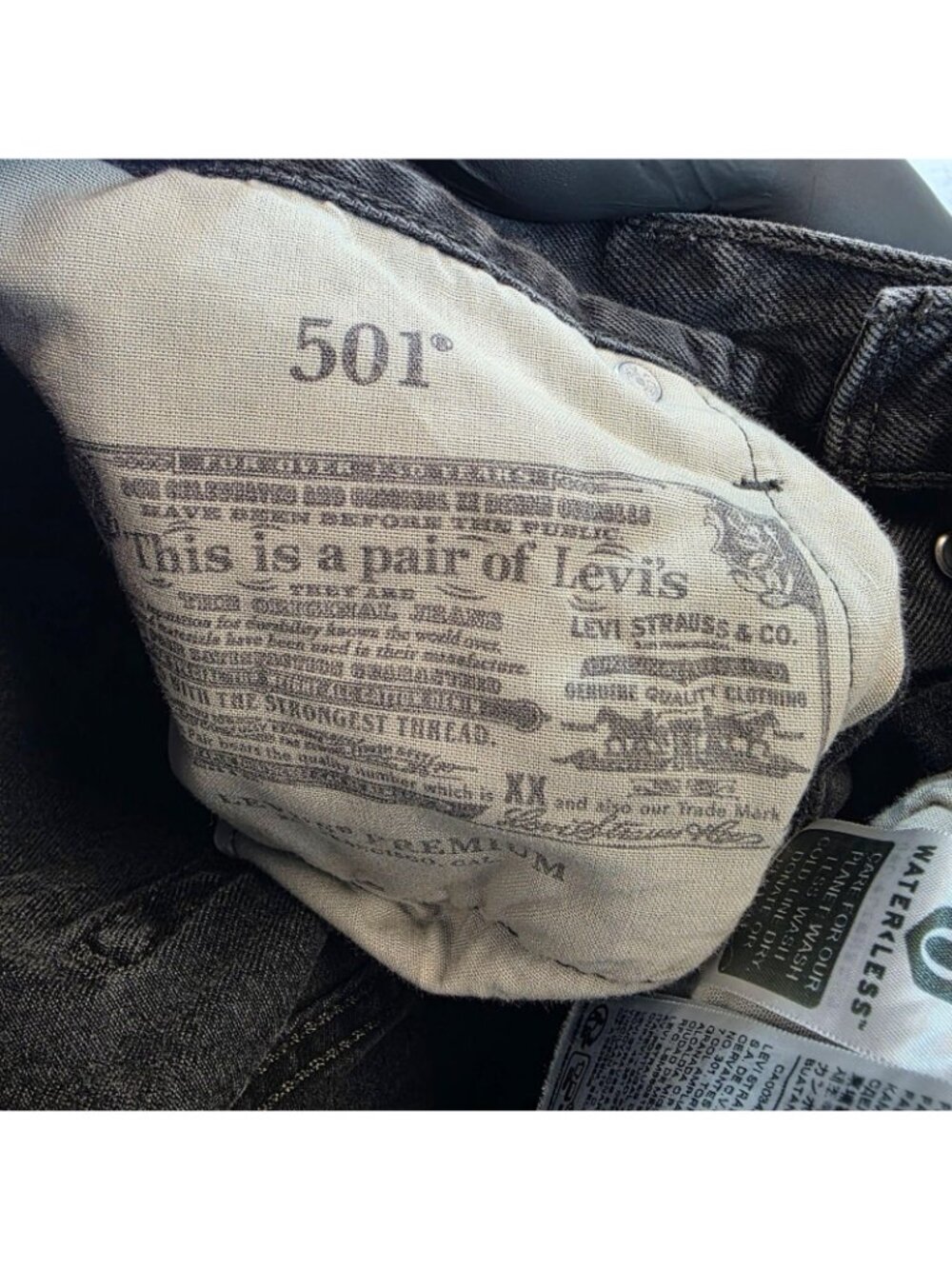 Levis 501 90s Jeans Womens 30 Gray Charcoal Wash Relaxed Straight Button Fly - Picture 5 of 16